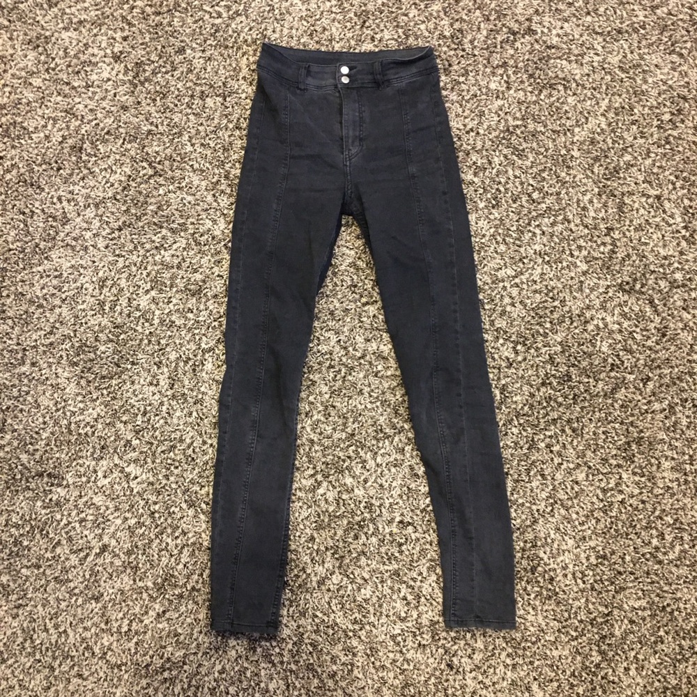 H&M divided jeans- size 2 or 4